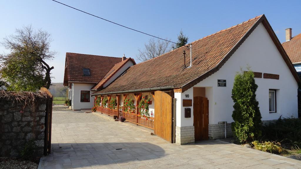 Gerendas Vendeghaz Hotel Egerszalók Стая снимка