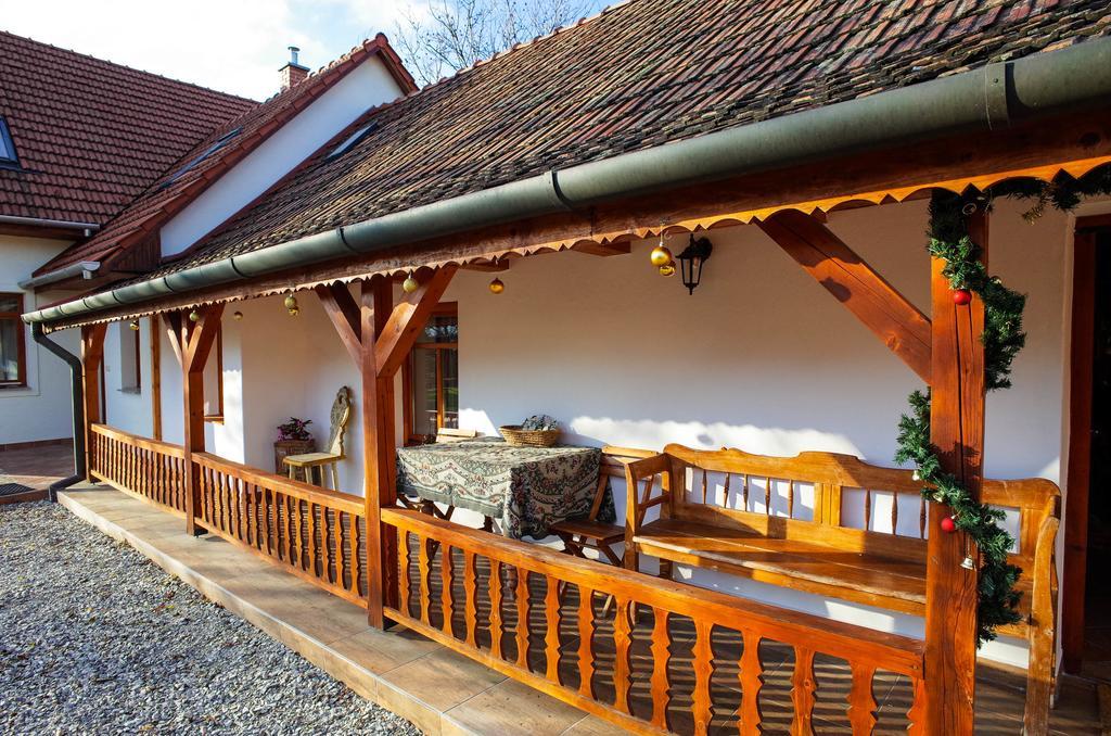 Gerendas Vendeghaz Hotel Egerszalók Стая снимка